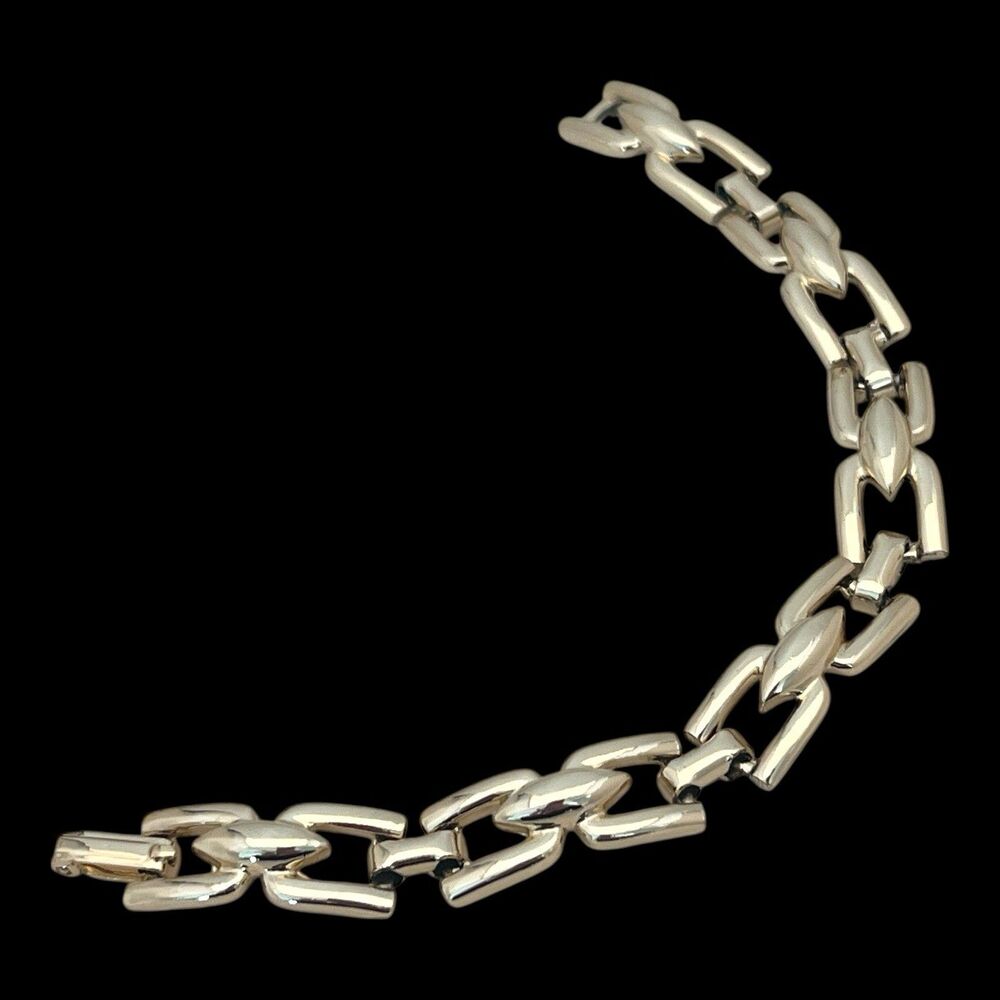 Vintage 1980s Gold Tone Bracelet Chunky Geometric Link Design - 4A